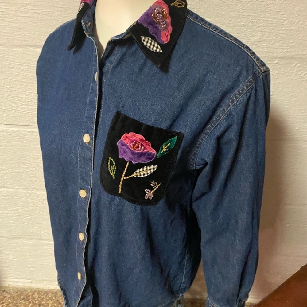Really unique button up